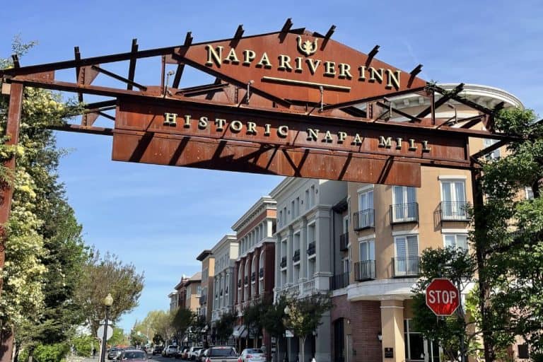 14 Romantic Hotels in Napa Valley for a Couples Getaway